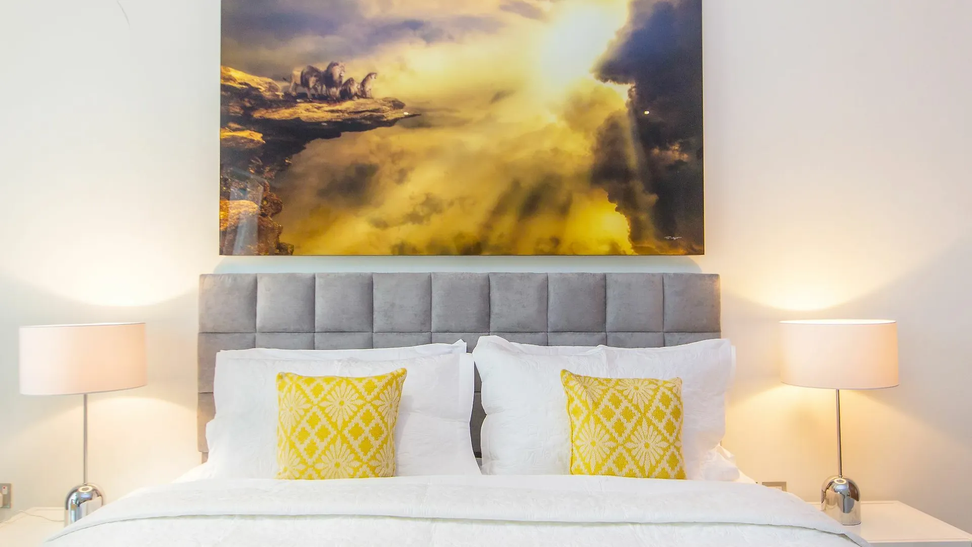 Dhh - Central Park Dubai Apartment