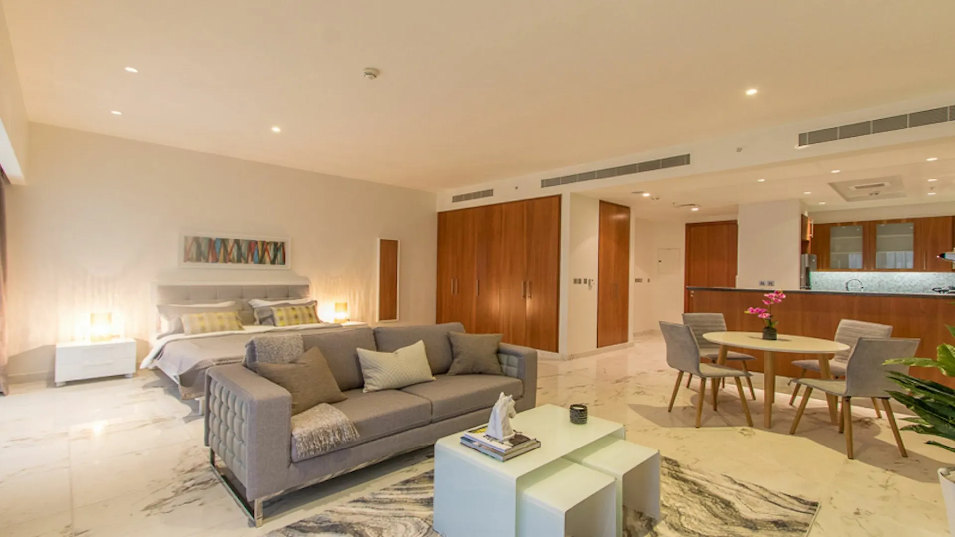Dhh - Central Park Dubai